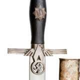 A Model 1936 Dagger for Leaders of the RLB - фото 3