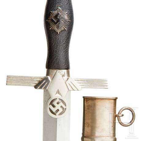 A Second Model 1938 Dagger for Leaders of the RLB - photo 3
