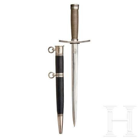 A Model 1937 Dagger for Hitler Youth Leaders - photo 2