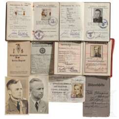 HJ-Obergebietsführer Willi Blomquist - NSDAP-Parteibuch, Ausweis mit Unterschrift von Hess, zwei HJ-Führerausweise sowie ein Mitgliedsausweis, eine Ehrennadel der HJ und andere persönliche Dokumente