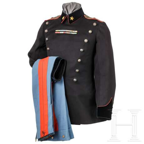 Uniformensemble eines Generals aus der Regierungszeit des Königs Umberto II. von Savoyen (1904-83) - Foto 1