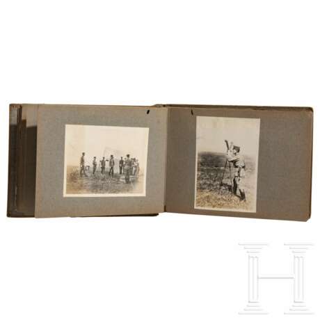 Fotoalbum aus der frühen Regierungszeit Kaiser Hirohitos, ab 1926 - фото 6