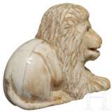 Löwen-Figurine aus Elfenbein, Italien, 14./15. Jahrhundert - Foto 3