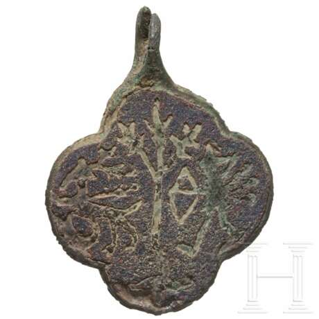 Sammlung emaillierter Turnieranhänger, England, 13./14. Jahrhundert - Foto 3