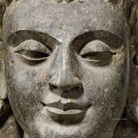 Feiner Gandhara-Buddha-Kopf, schwarzer Schiefer, ca. 3. - 5. Jahrhundert - фото 5