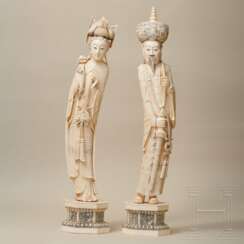 Großes Figurenpaar aus Elfenbein, China, um 1900