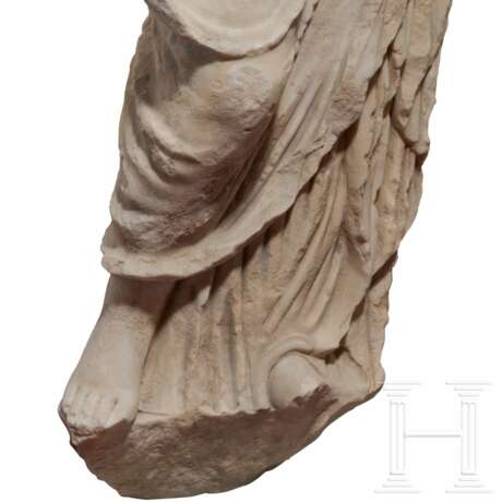 Marmorstatue eines Togatus, römisch, 1. Jahrhundert vor Christus - photo 5