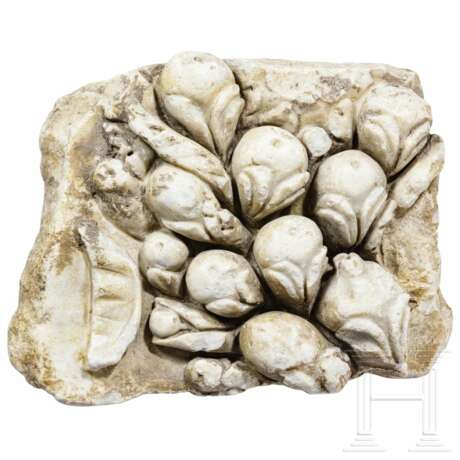 Fragment eines Marmorsarkophages, römisch, 1. - 2. Jahrhundert - photo 2