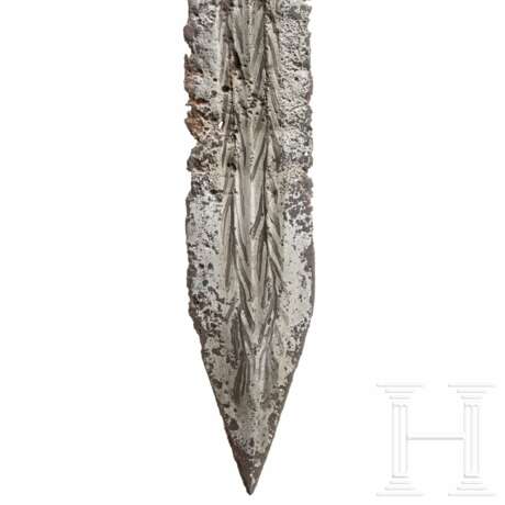 Museales Schwert vom Typ Lauriacum-Hromovka mit militärischen Insignien, römisch, spätes 2. - 1. Hälfte 3. Jahrhundert - Foto 9