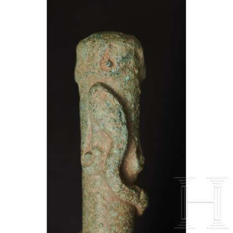 Bronzearmfragment und Keule auf Sockel, römisch, 1. - 2. Jahrhundert - Foto 10