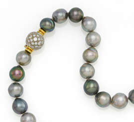 Tahiti-Cultured Pearl-Necklace