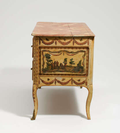 Upper Italy. Softwood rococo commode "Lacca Povera" - фото 2