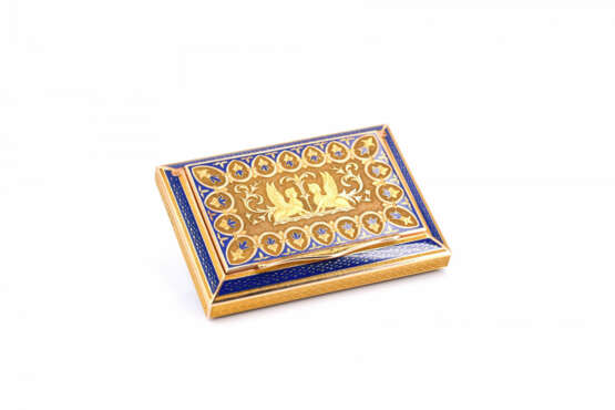 Presumably Hanau. Gold and enamel snuffbox with sphinges - photo 9