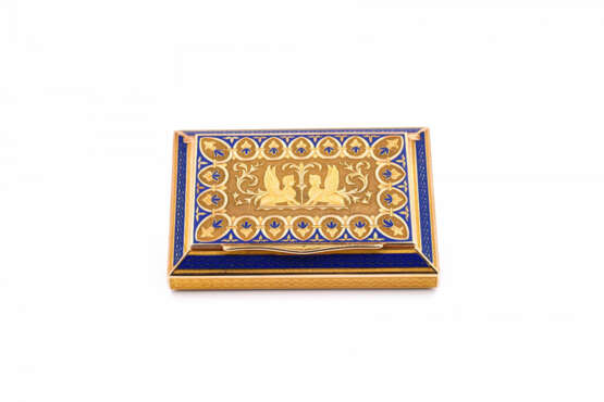 Presumably Hanau. Gold and enamel snuffbox with sphinges - photo 10