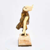Antoine Orlandini. Ivory, bronze and onyx figurine of a young dancer - Foto 5
