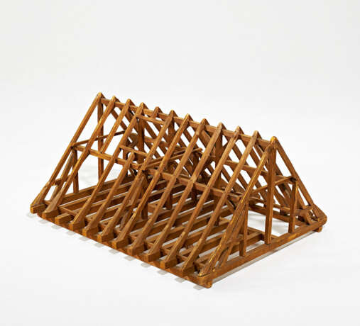Large wooden model of a Dutch gable roof truss - Foto 1