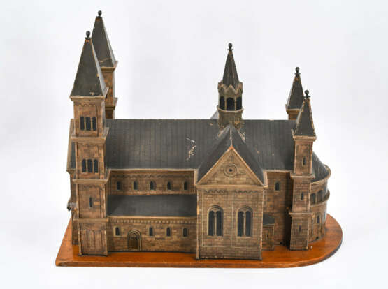 Dänemark. Wood and cardboard model of a neo-renaissance church - photo 2