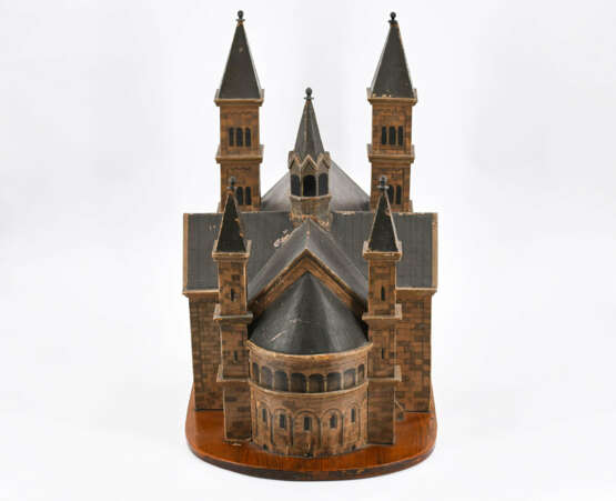Dänemark. Wood and cardboard model of a neo-renaissance church - фото 5
