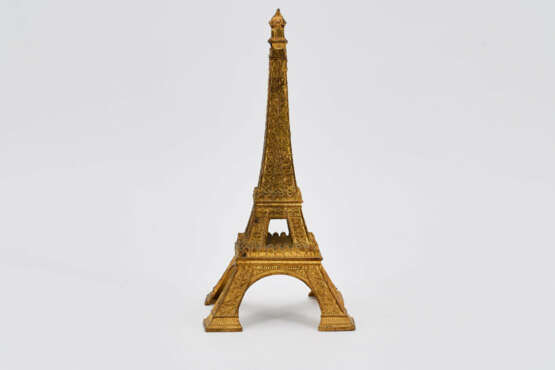 Small gilt metal Eiffel tower - фото 5