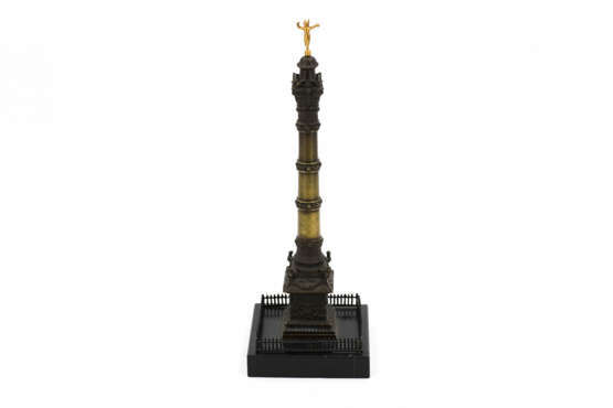 France. Bronze model of the Colonne de Juillet at the Place de la Bastille Paris - photo 2