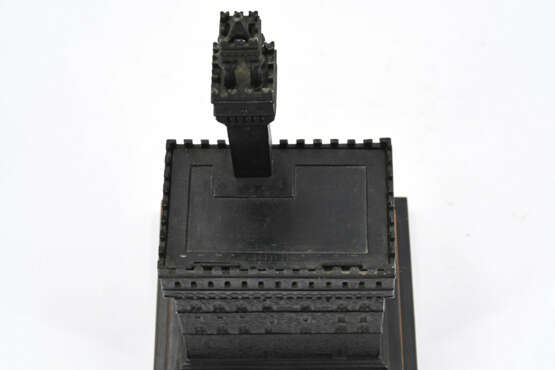Italy. Zinc cast model of the Palazzo Vecchio in Florence - photo 7