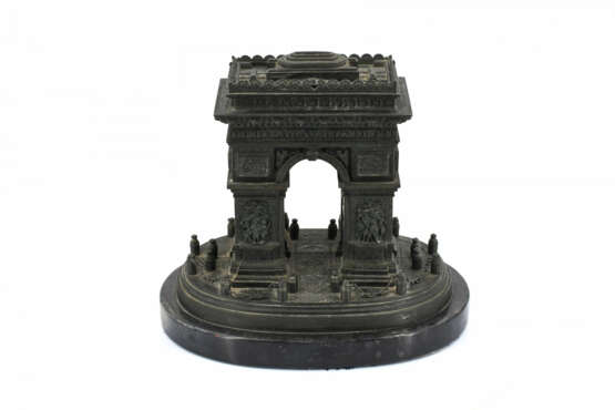 Paris. Bronze model of the Arc de Triomphe - Foto 3
