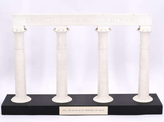 Plaster cast of the column front from the mortuary temple of the pharaoh Sahu-Re - Foto 2