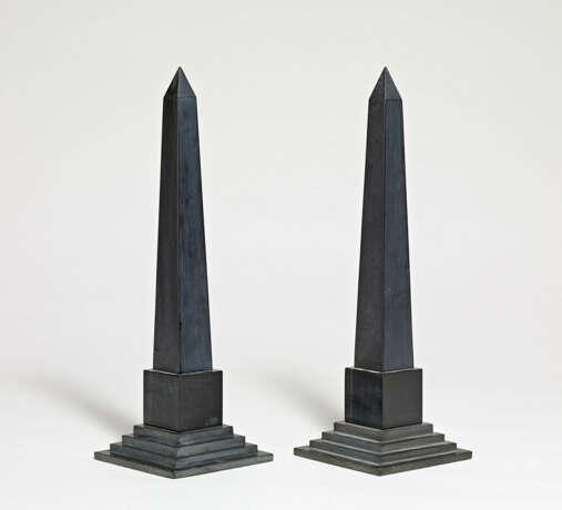 Wohl England. Pair of marble obelisks - Foto 1