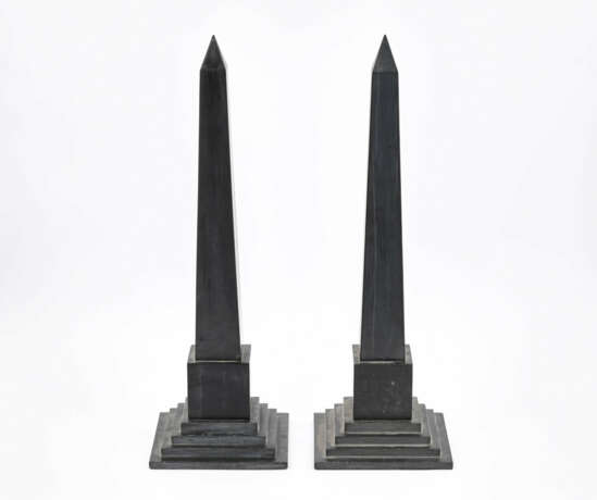 Wohl England. Pair of marble obelisks - Foto 3