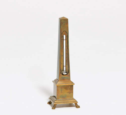 Brass obelisk with thermometer - фото 1