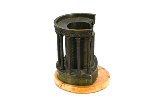 Bronze model of the Tivoli temple - фото 6