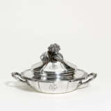 Paris. Round lidded silver bowl with knob in the shape of a large cauliflower - photo 1