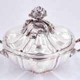 Paris. Lidded silver bowl with knob made of various vegetables - Foto 2