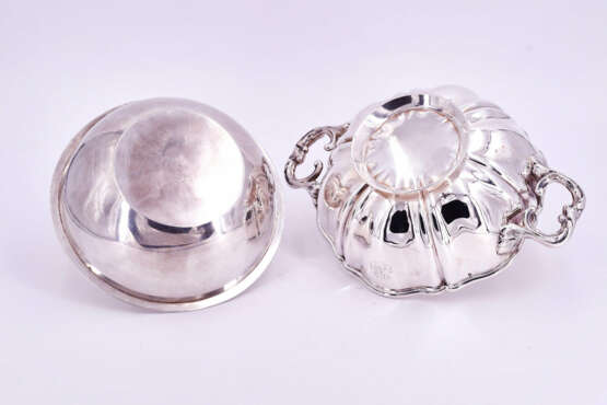Paris. Lidded silver bowl with knob made of various vegetables - Foto 7