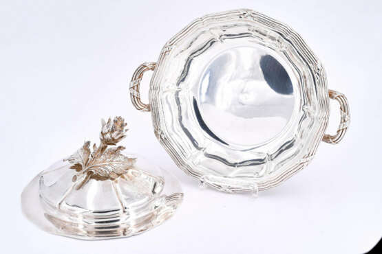 Paris. Round lidded silver bowl with artichoke handle - photo 6