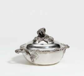 Lidded silver bowl with handle in the shape of a large cauliflower