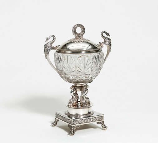 Paris. Empire silver and crystal glass bonbonniere with swan and dolphin decor - photo 1