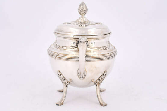 Bremen. Four Piece silver coffee and tea service with ribbon and festoon decor - фото 23
