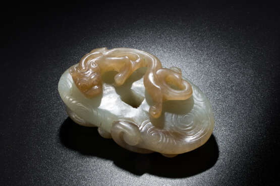 A JADE CHILONG DISC BI YUAN DYNASTY (1271-1368) - photo 1