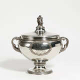 Berlin. Silver tureen with gilt interior - photo 1