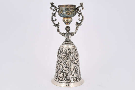 Hanau. Large historism silver wedding cup with gilt interior - Foto 4