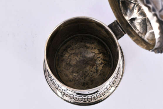 Presumably Germany. Partially gilt historism silver tankard with residues of gilt interior - Foto 7