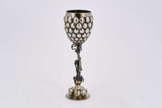 Hanau. Historistic gilt silver grape goblet with backpipe player - photo 2