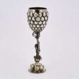 Hanau. Historistic gilt silver grape goblet with backpipe player - Foto 2