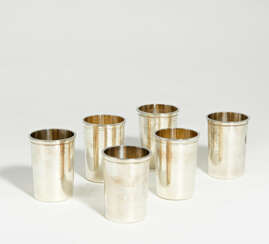 Set of 6 sturdy, martellated silver cups