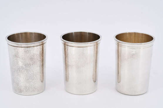 Zurich. Set of 6 sturdy, martellated silver cups - Foto 11