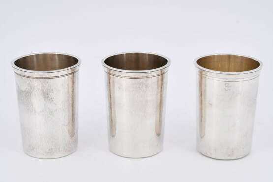 Zurich. Set of 6 sturdy, martellated silver cups - Foto 13