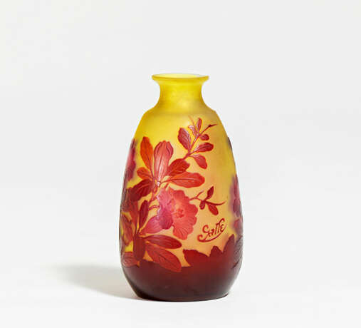 Emile Gallé. Small glass vase with blossoming twigs - photo 2