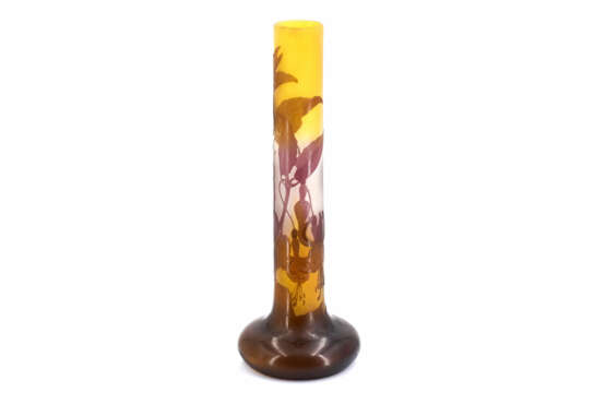 Emile Gallé. Glass stem vase with fuchsias - photo 4