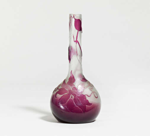 Emile Gallé. Glass soliflore with clematis tendrils - photo 2